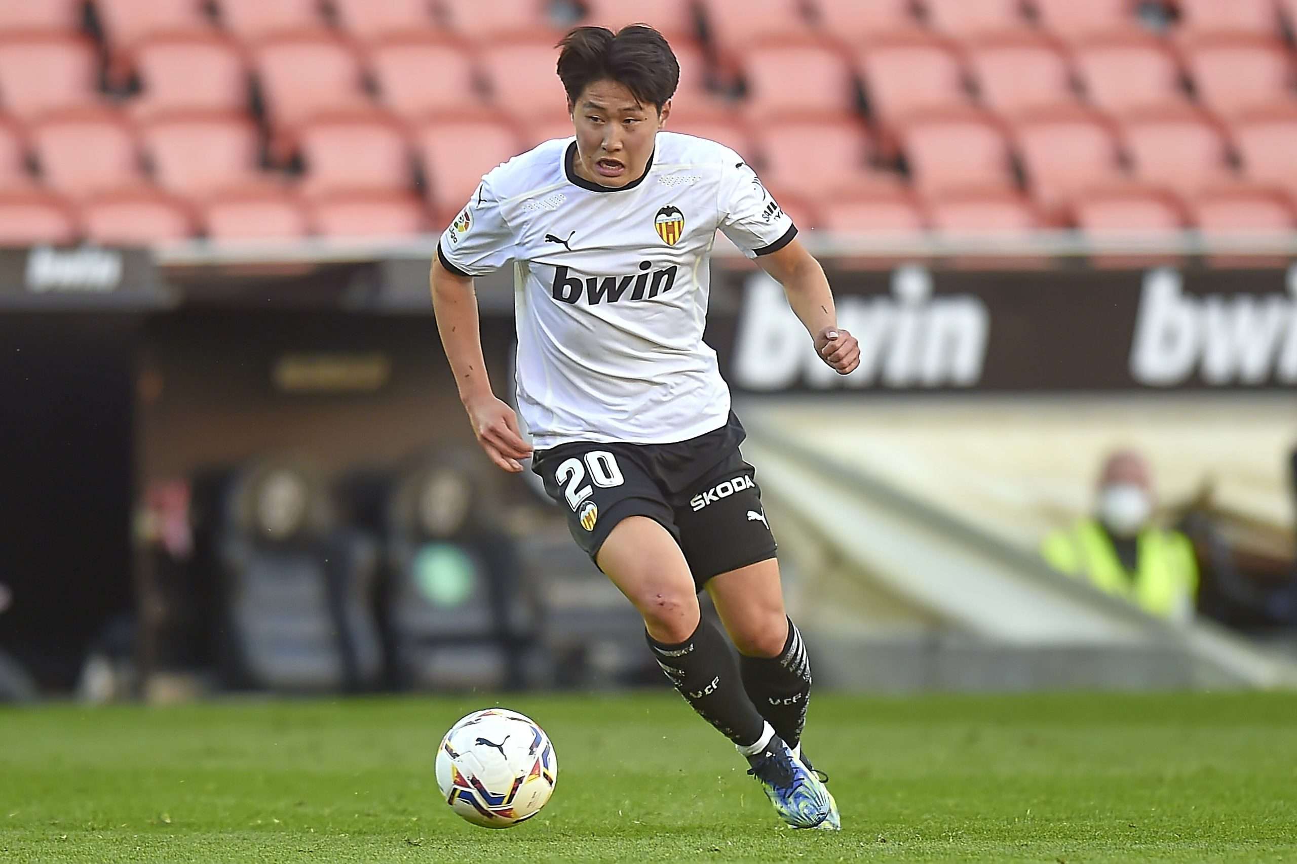 Kang-In Lee set to join Mallorca on free transfer from Valencia - Get  Spanish Football News