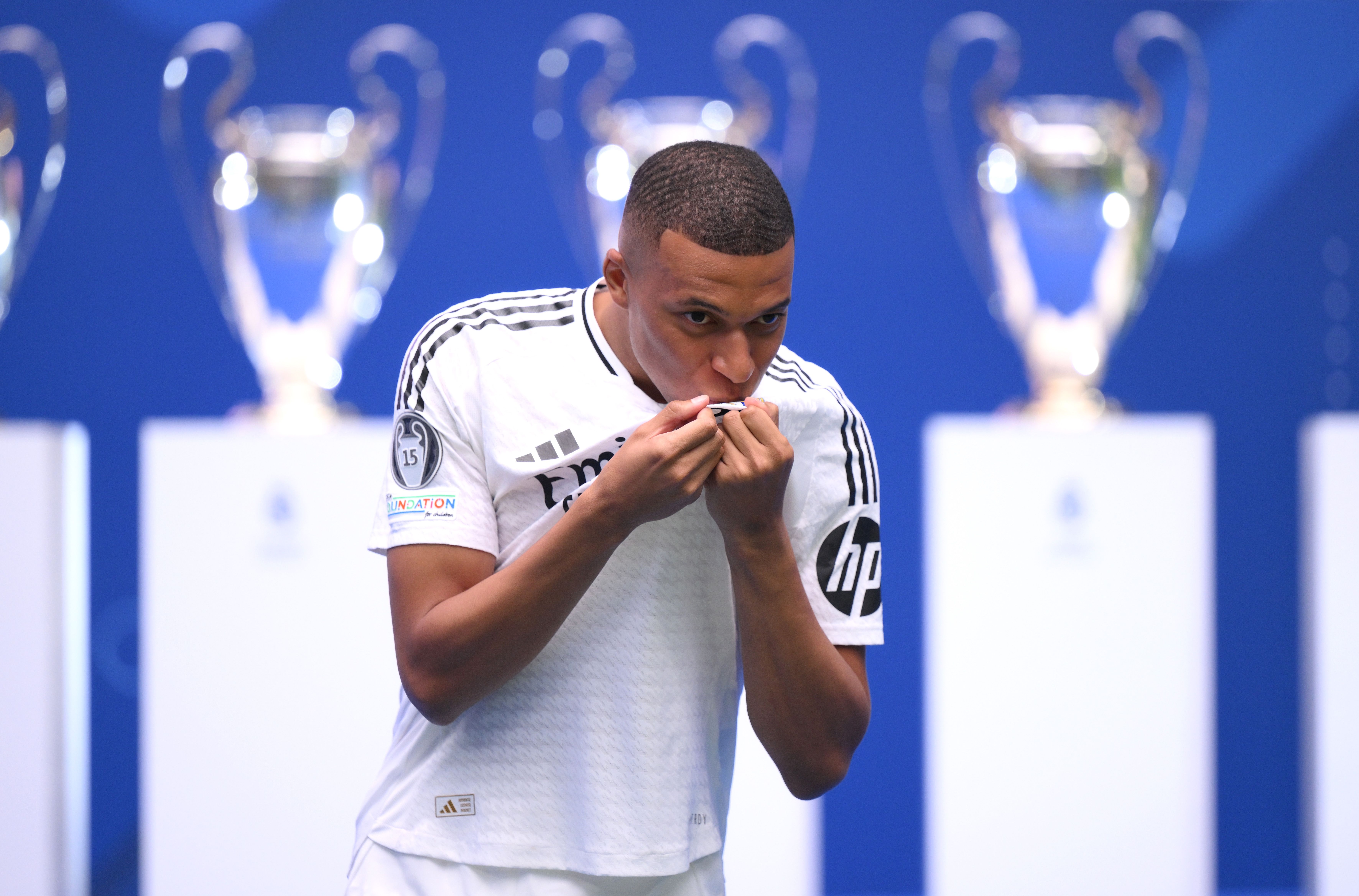 Kylian Mbappé Sends Direct Message To Real Madrids Fans Get Spanish