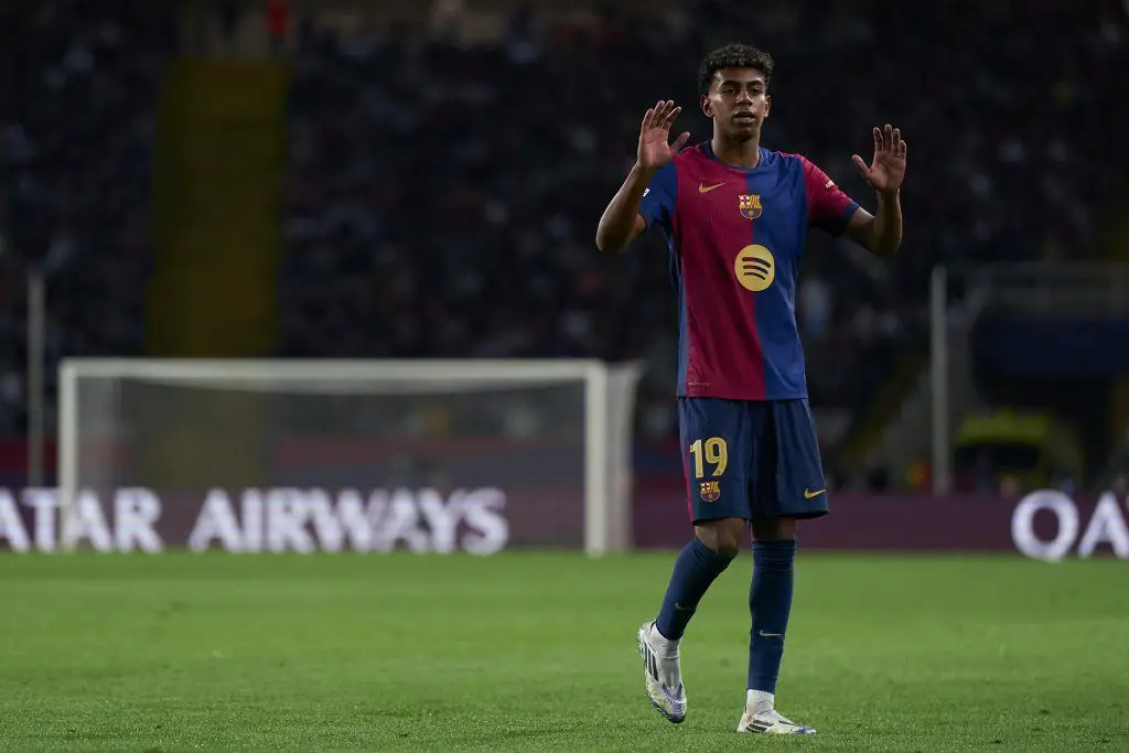 Photos: Lamine Yamal shows off new custom braces for Barcelona vs Real